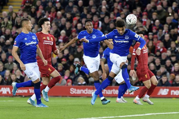 战术大师阿隆索巧解贝林厄姆定位难题，皇马中场重焕新生