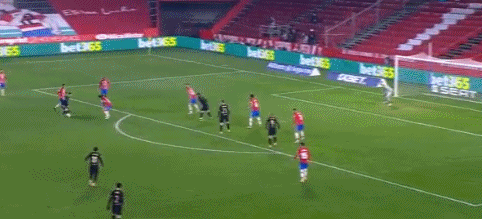 绿帽哥：皇马董事会今晨7点召见阿隆索，紧急召开危机会议